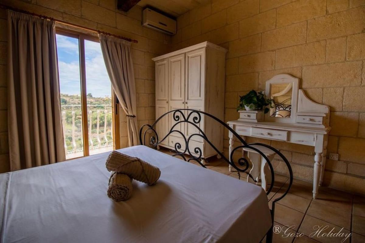 Hibiscus Bed & Breakfast ซากฮรา ภายนอก รูปภาพ