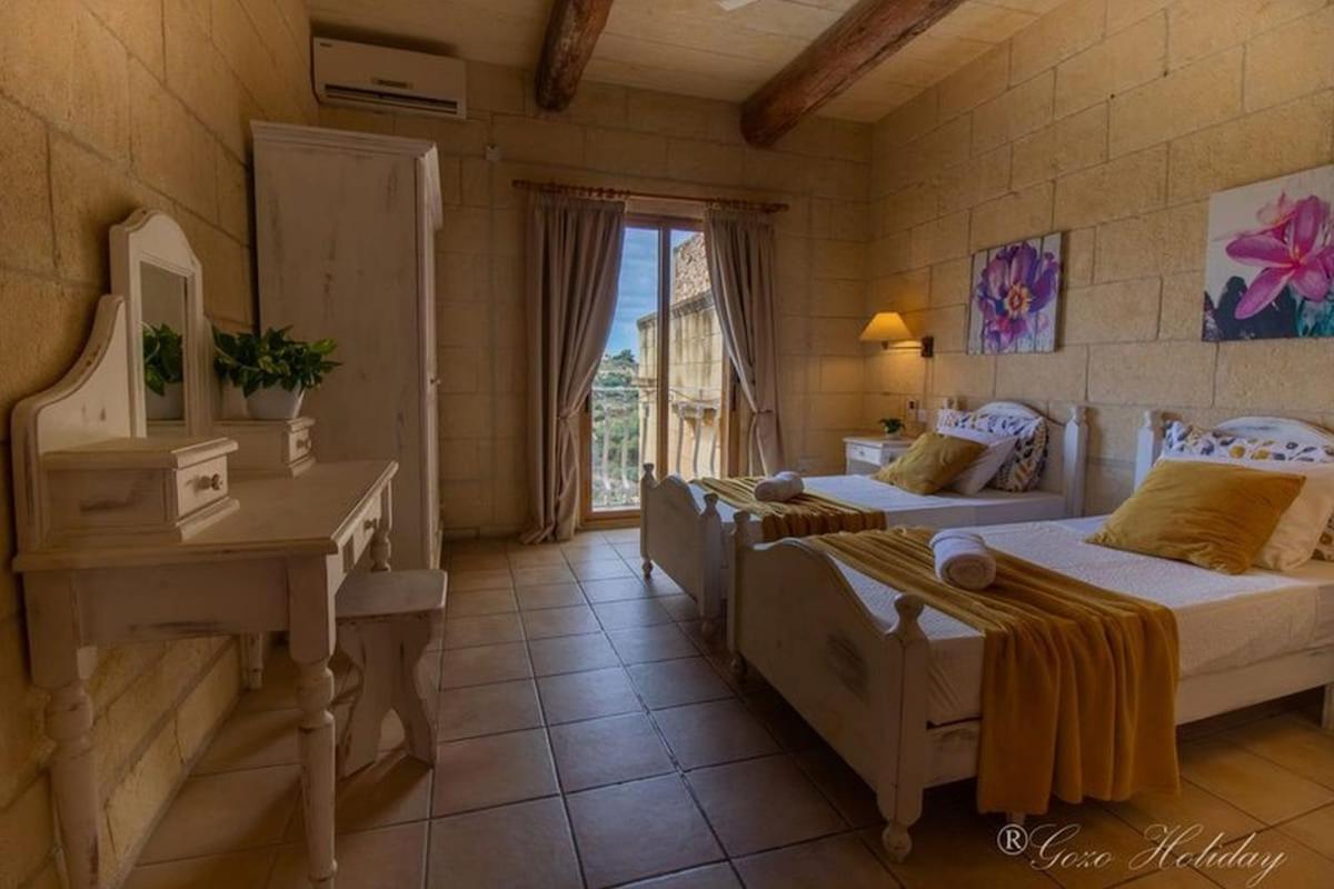 Hibiscus Bed & Breakfast ซากฮรา ภายนอก รูปภาพ