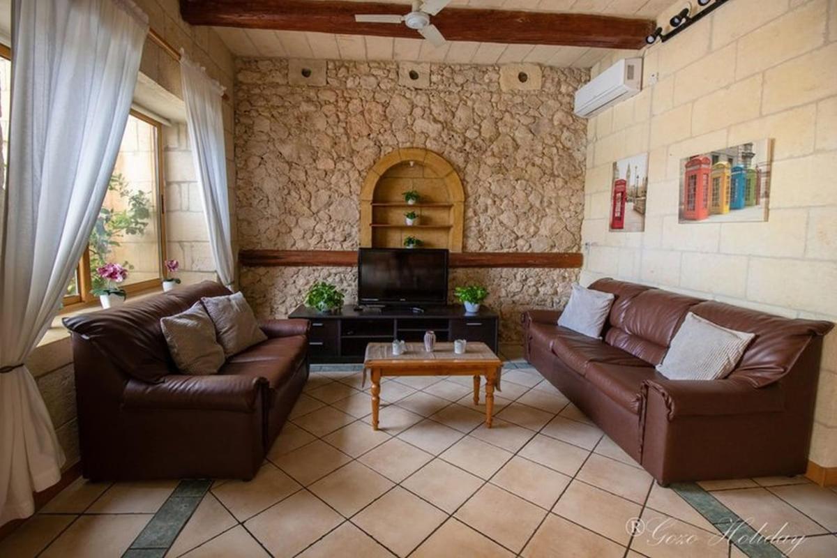 Hibiscus Bed & Breakfast ซากฮรา ภายนอก รูปภาพ